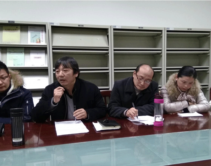 聚焦十八届六中全会 推动全面从严治党1.gif