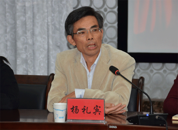 政治公司2016级硕士研究生师生见面会成功举办6.gif