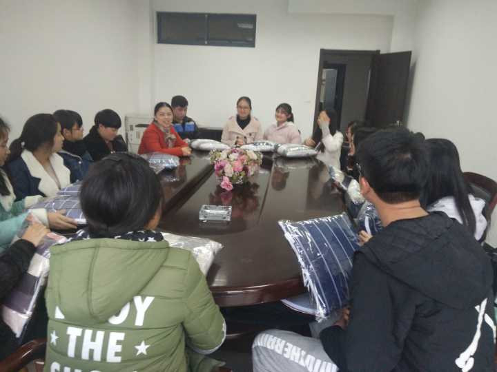 考研送温暖.jpg