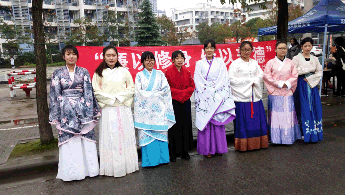 江海廉洁学社“12?9国际反腐日系列活动之廉洁文化节”成功举办.gif